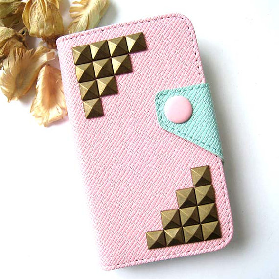 Brass Pyramid Studded Pink Plastic Pu Leather Iphone 4 Flip Wallet Cover , Iphone 4s Hard Case